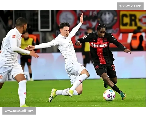 德甲焦点战：拜仁慕尼黑大胜多特蒙德稳居榜首 莱比锡逆转霍芬海姆收获三分